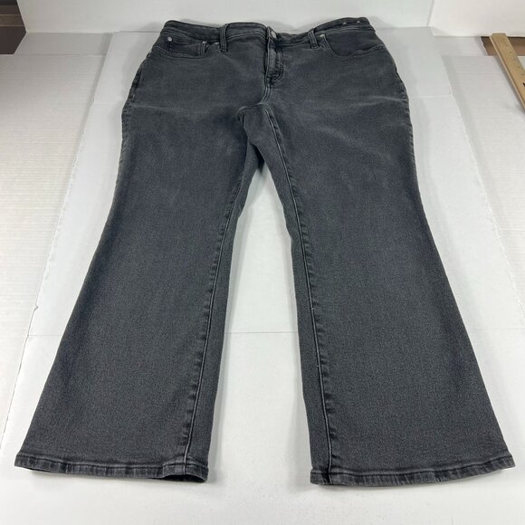Madewell Jeans Womens Measured 37x26 High Rise Curvy Kick Out Black Denim Tag 33 - Picture 1 of 16